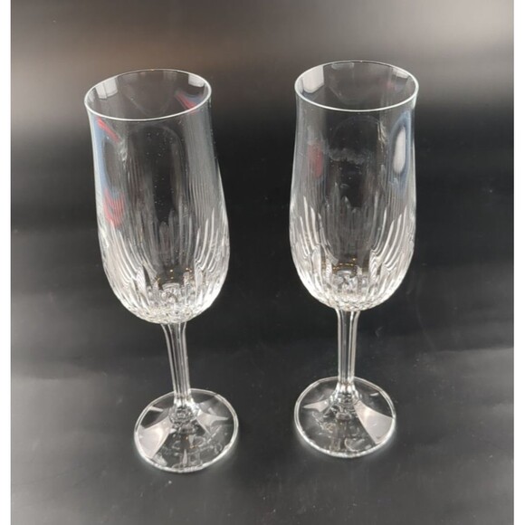 2 Champagne Flutes 8” Tall 1.75” Mouth & 2.5” Base VTG Toasting Celebration - Picture 3 of 9